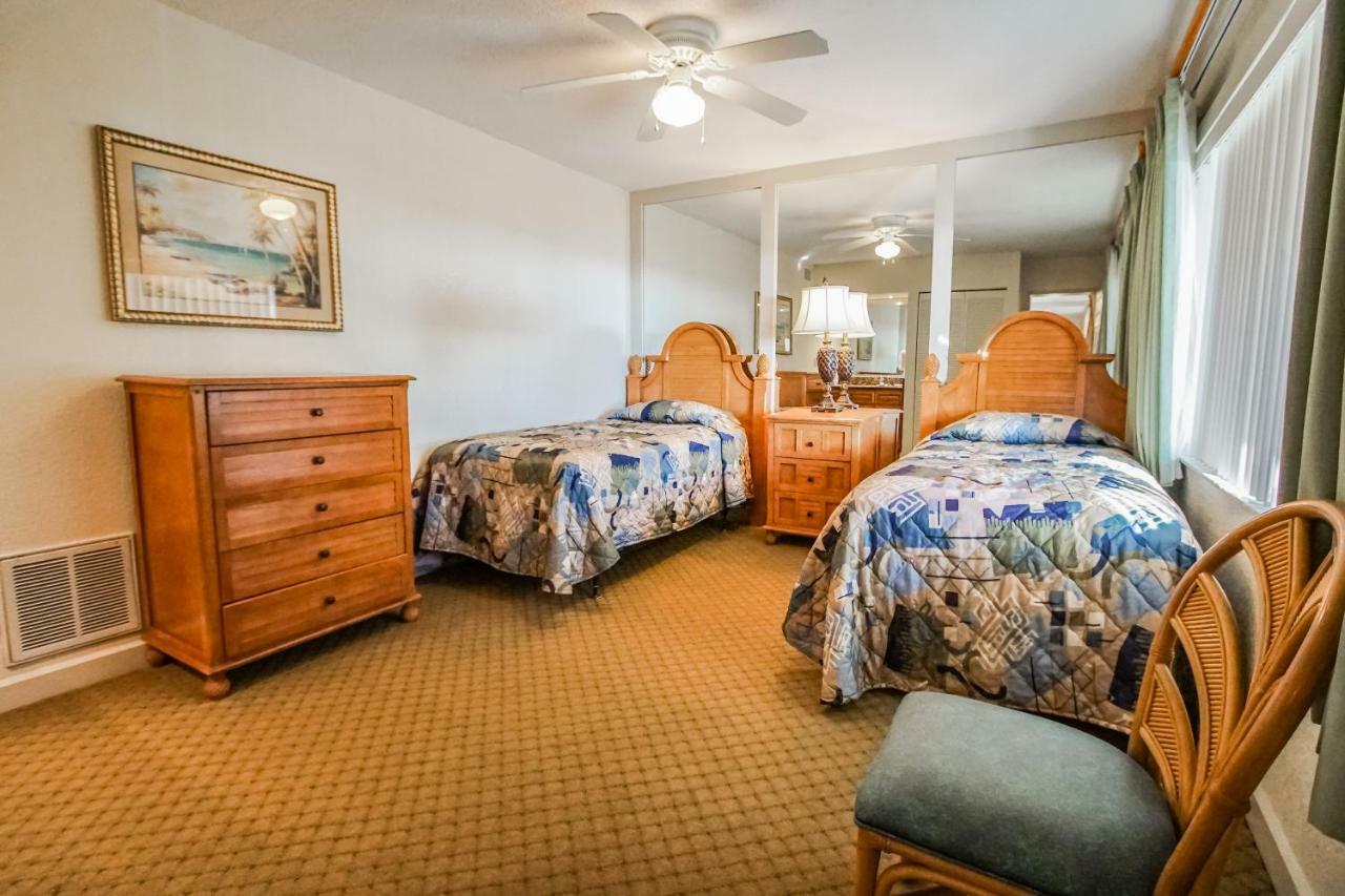 Coral Reef Resort St. Pete Beach Bagian luar foto